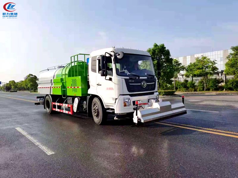 路面高壓沖洗養(yǎng)護(hù)車(chē)