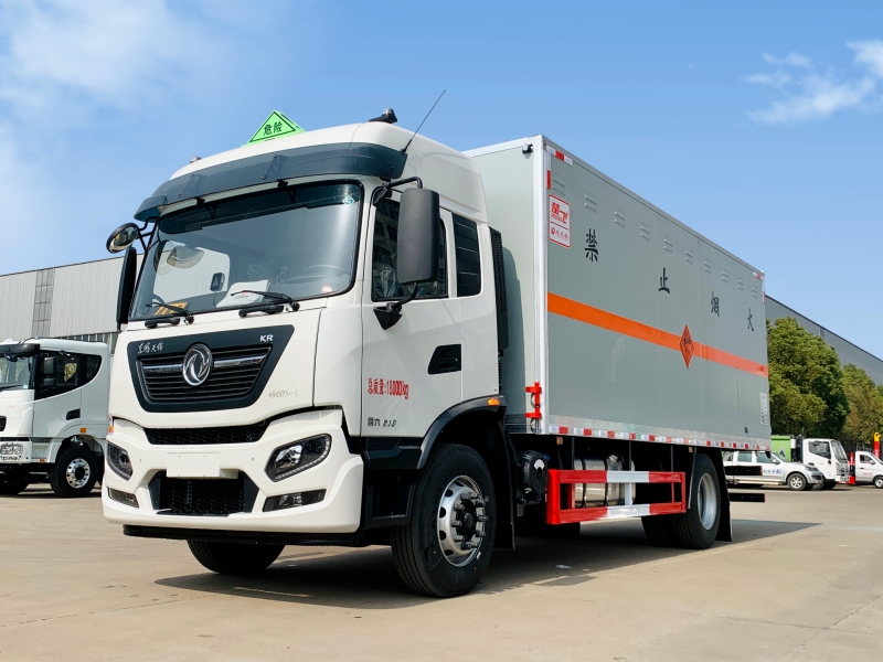 東風(fēng)天錦6.8米爆破器材運(yùn)輸車