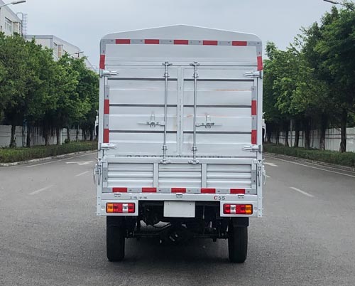 東風(fēng)牌倉柵式運輸車